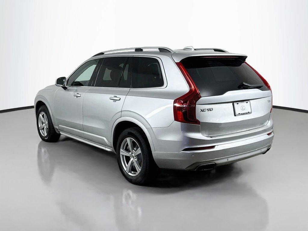 Used 2017 Volvo XC90 T5 Momentum w/ Vision Package FWD image 7