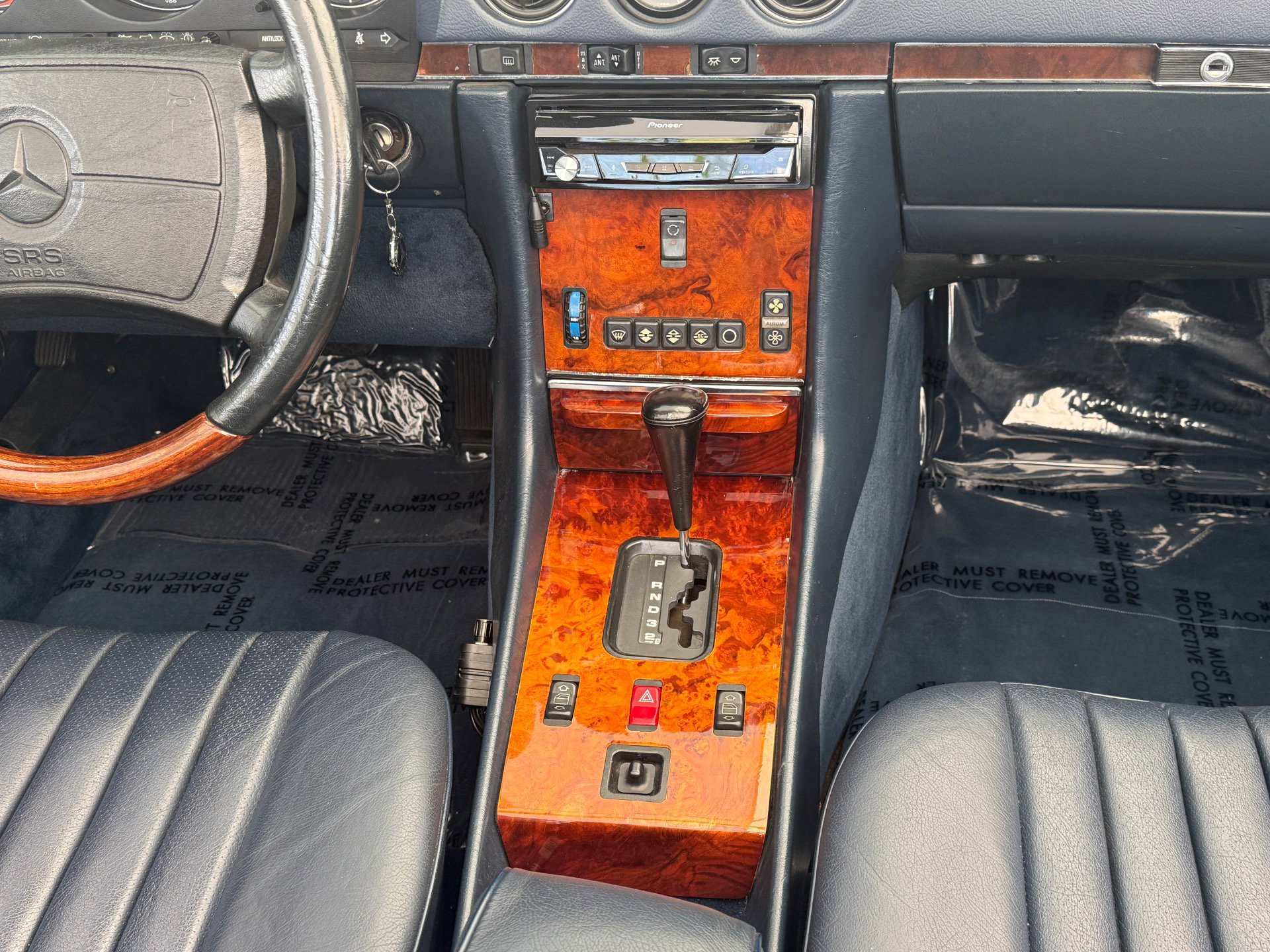 Used 1986 Mercedes-Benz 560 SL image 31