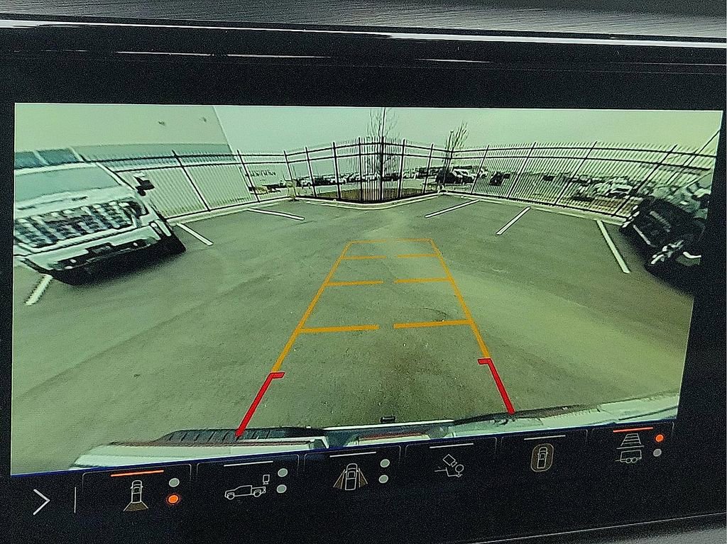 Used 2024 GMC Sierra 1500 AT4 w/ Technology Package AWD/4WD image 18