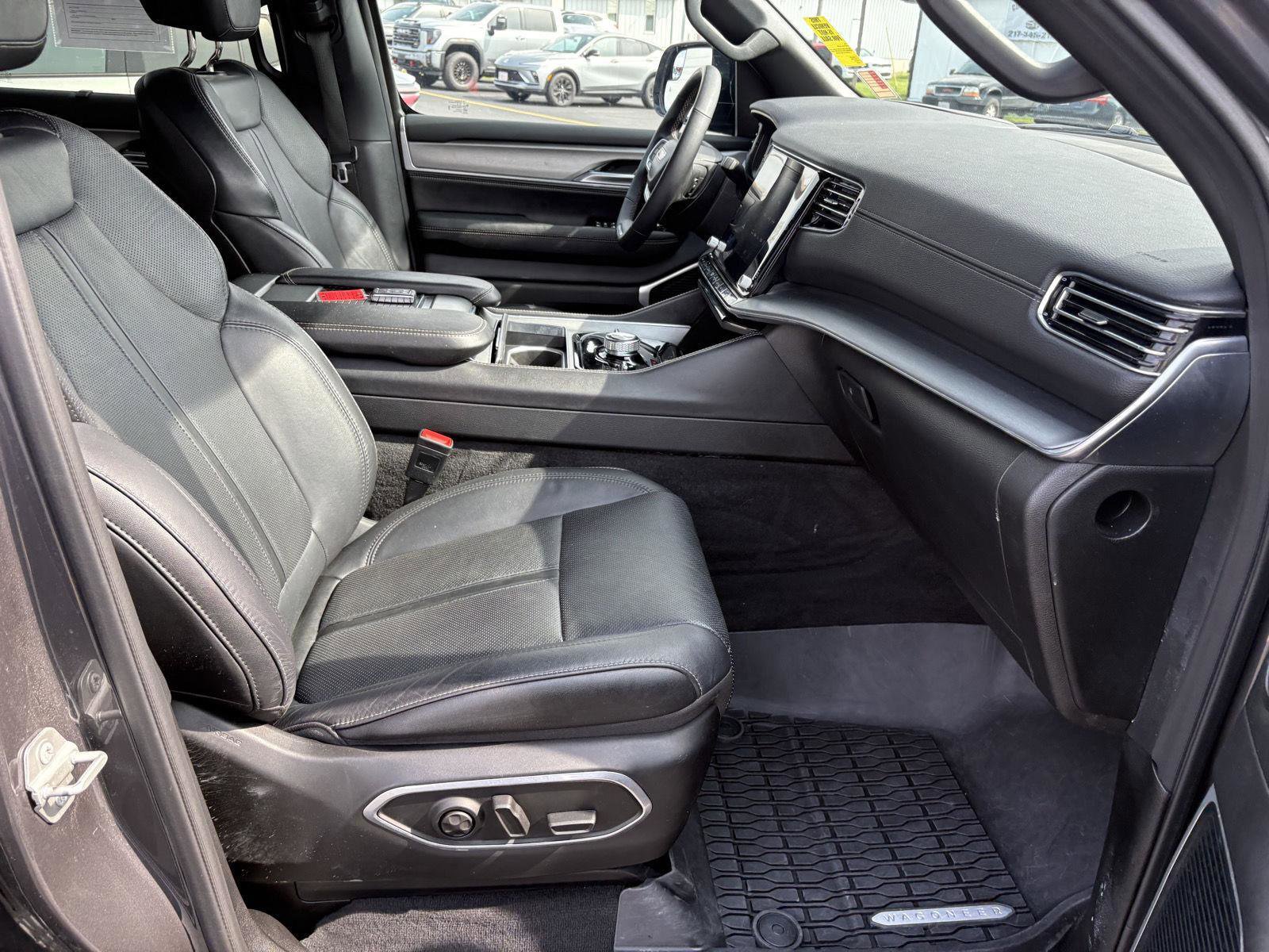 Used 2024 Jeep Wagoneer Series II w/ Convenience Group I image 22