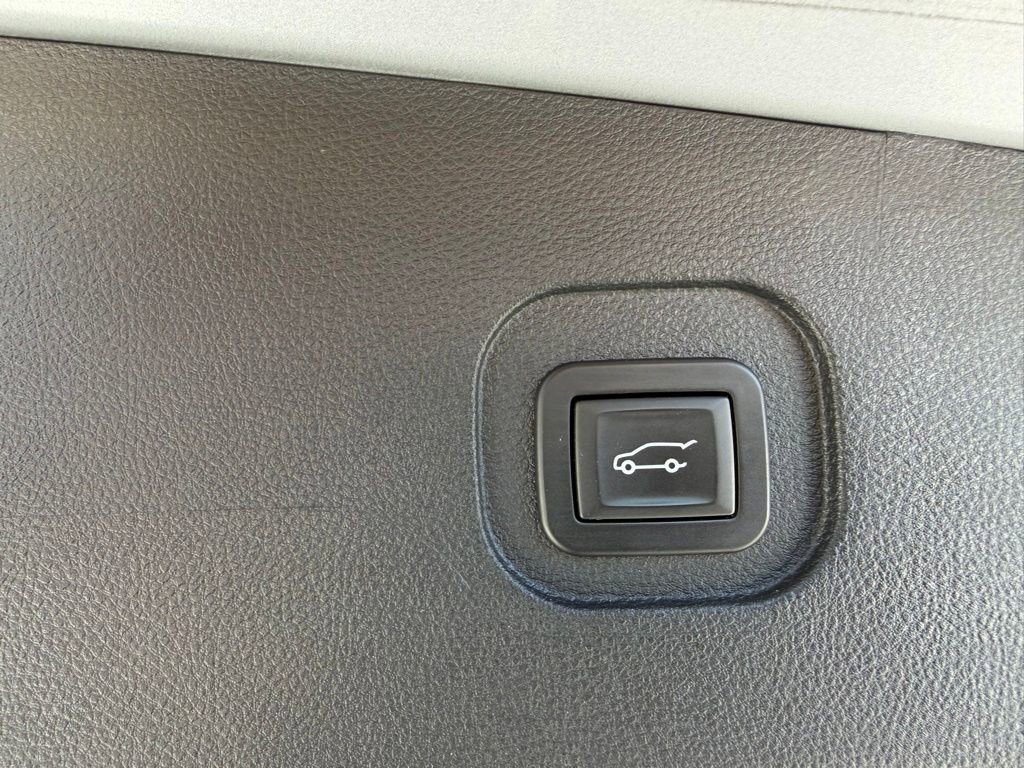 Used 2016 Chevrolet Equinox LT w/ Convenience Package AWD/4WD image 8