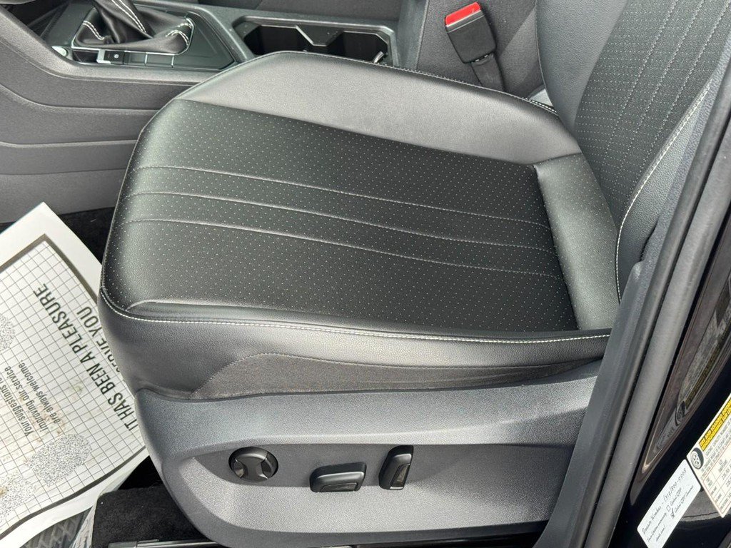 Used 2023 Volkswagen Tiguan SE FWD image 27