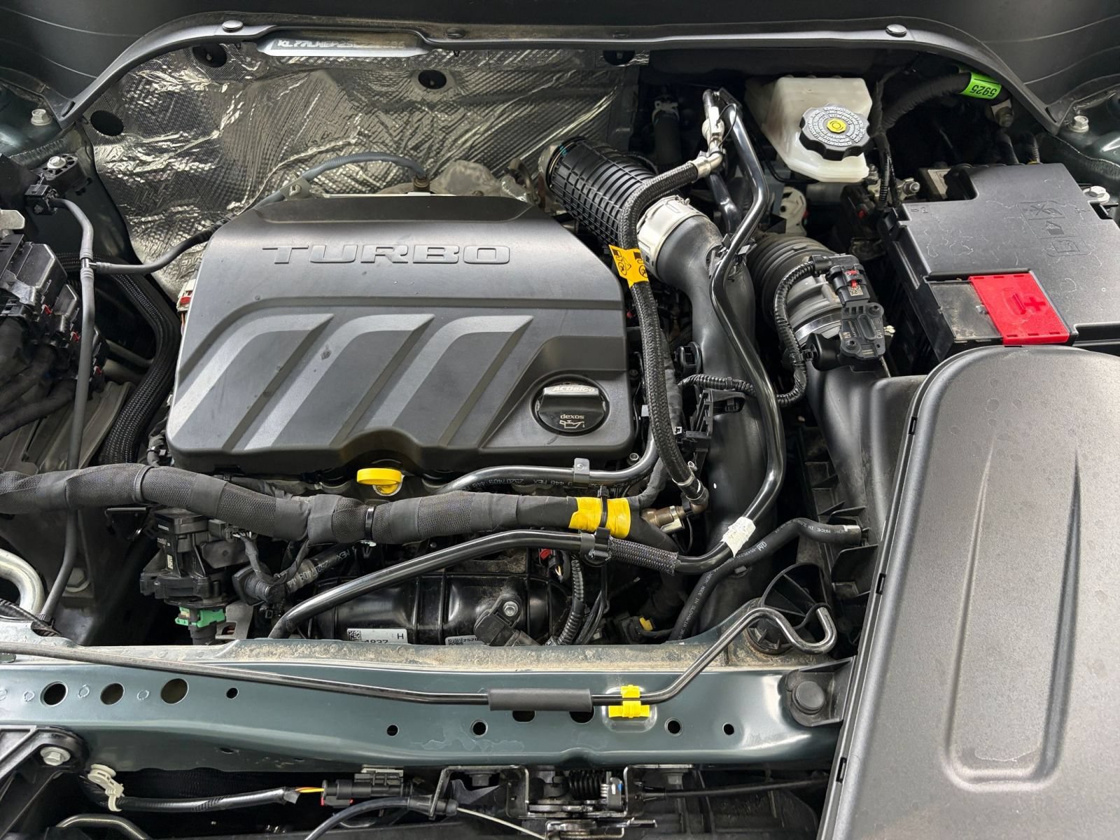 Used 2025 Chevrolet Trax LT FWD image 31