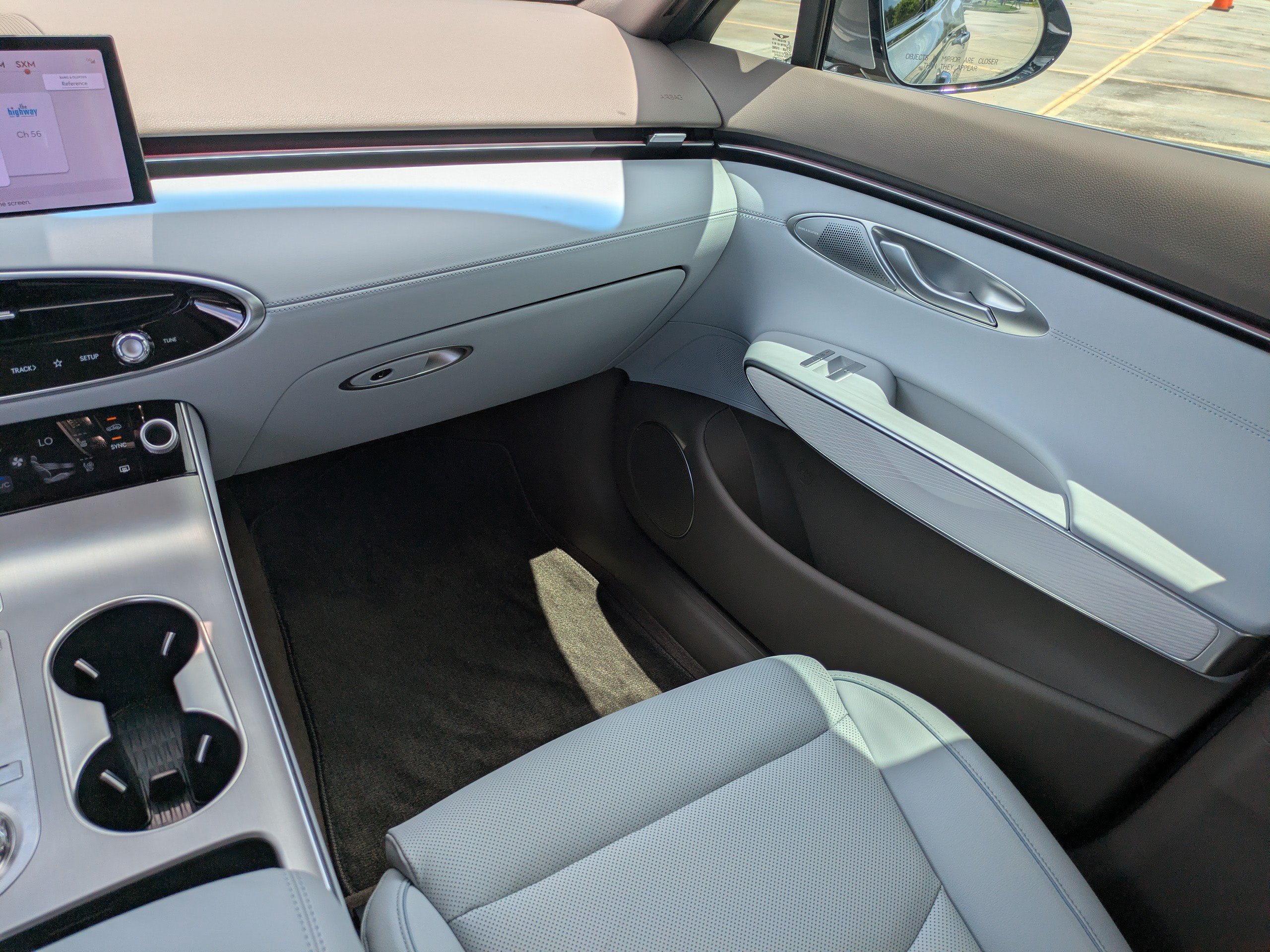 Certified 2026 Genesis GV70 2.5T Advanced AWD/4WD image 16