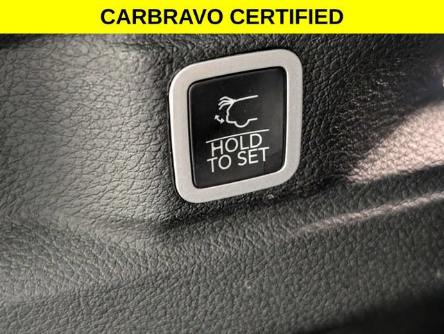 Used 2024 Jeep Grand Cherokee L Altitude AWD/4WD image 31