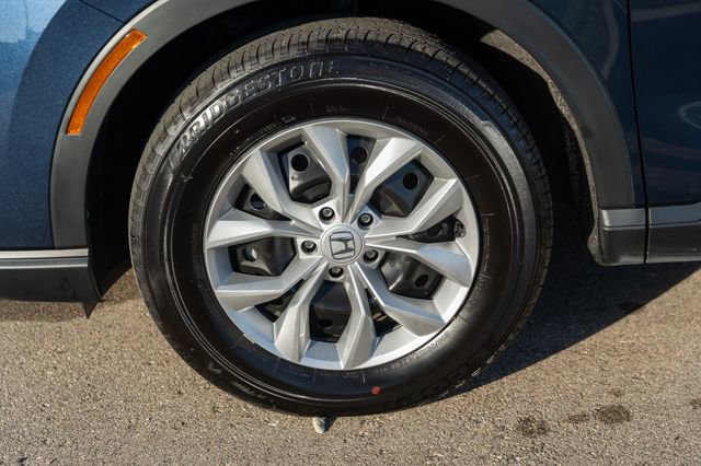 Used 2025 Honda CR-V LX image 10