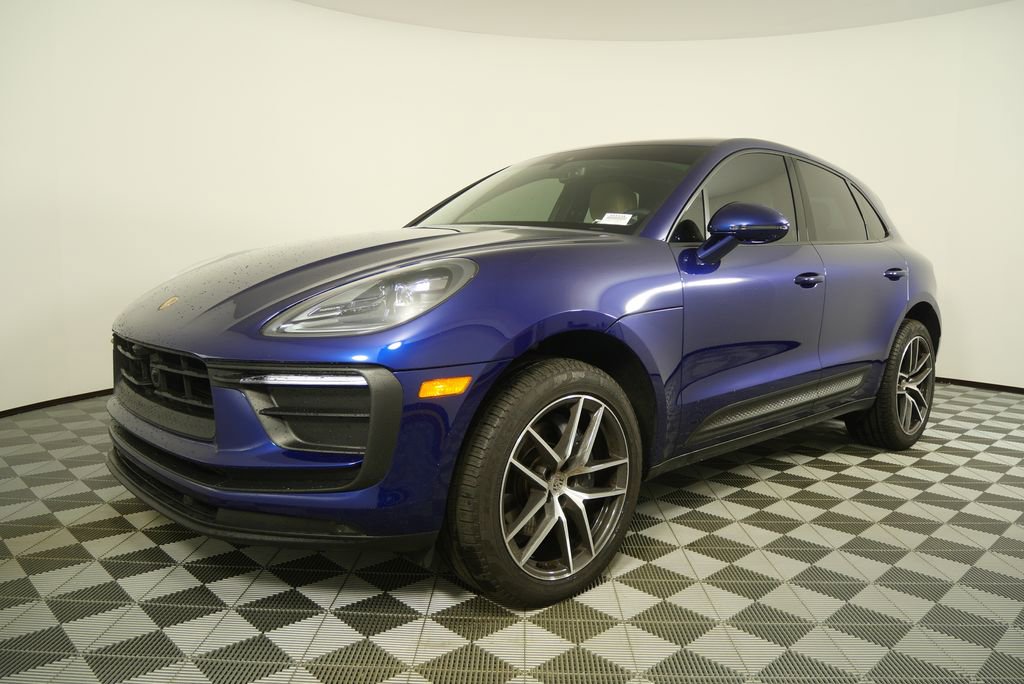 Used 2025 Porsche Macan image 7