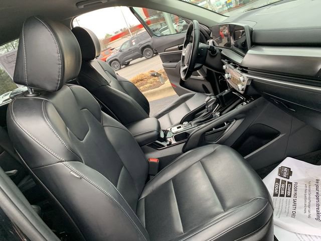 Used 2023 Kia Telluride S image 14