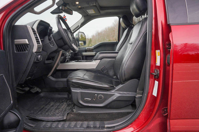 Used 2017 Ford F350 Lariat w/ Lariat Ultimate Package image 30