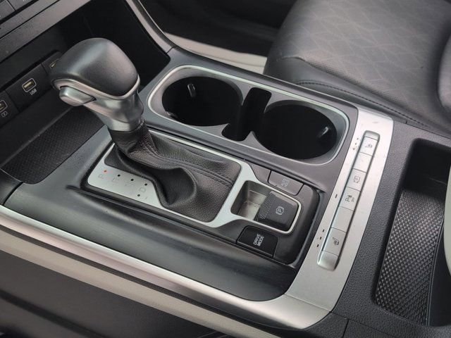 Used 2024 Kia Carnival LX image 23