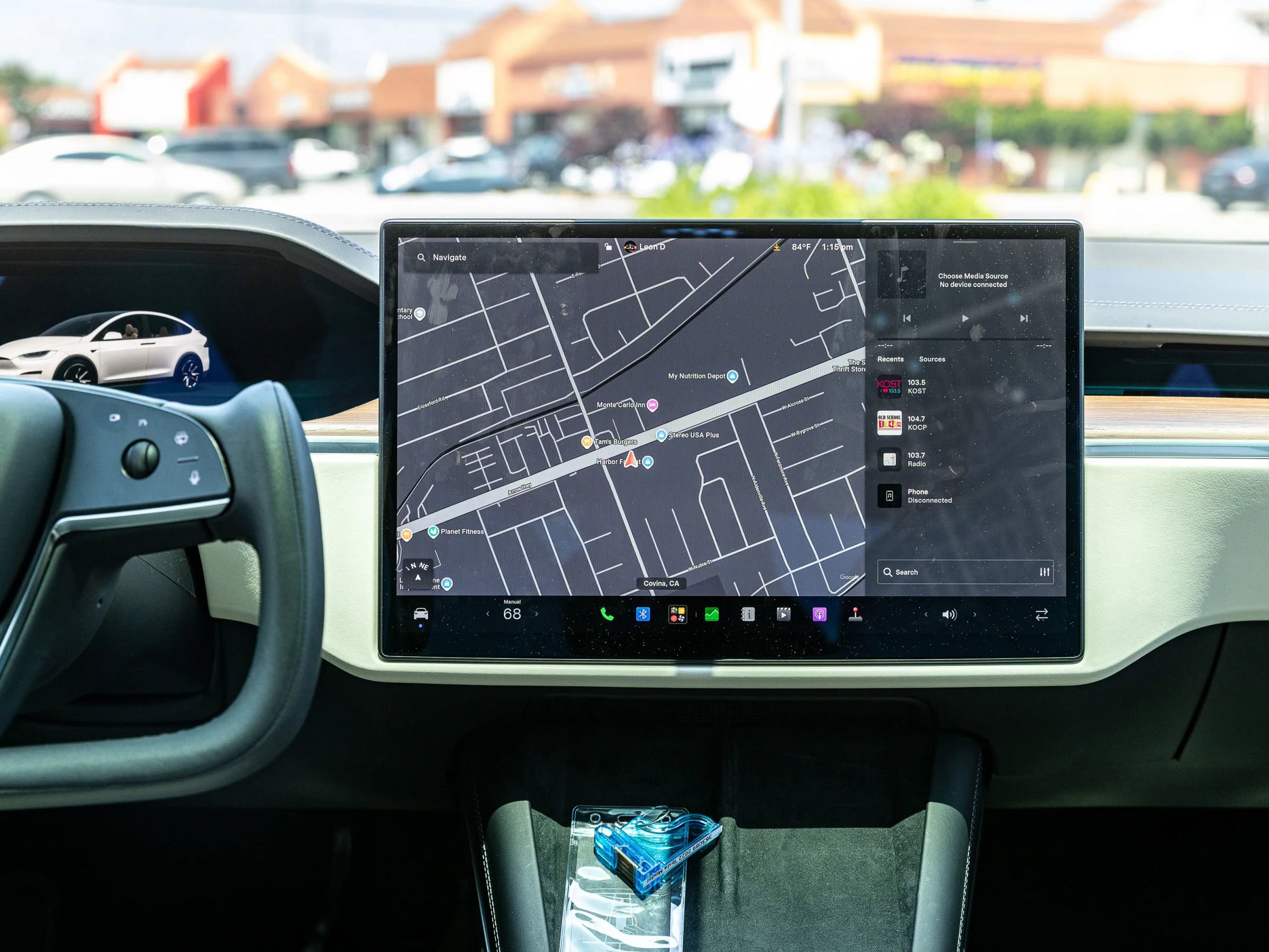Used 2022 Tesla Model X AWD/4WD image 28