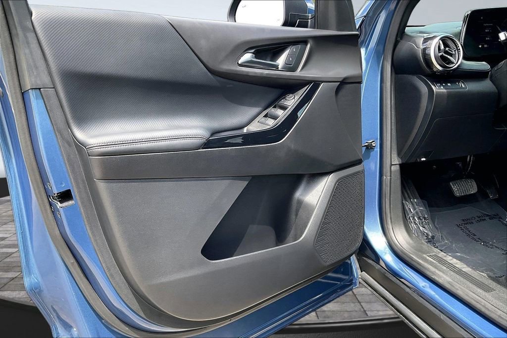 Used 2025 Chevrolet Equinox LT FWD image 22