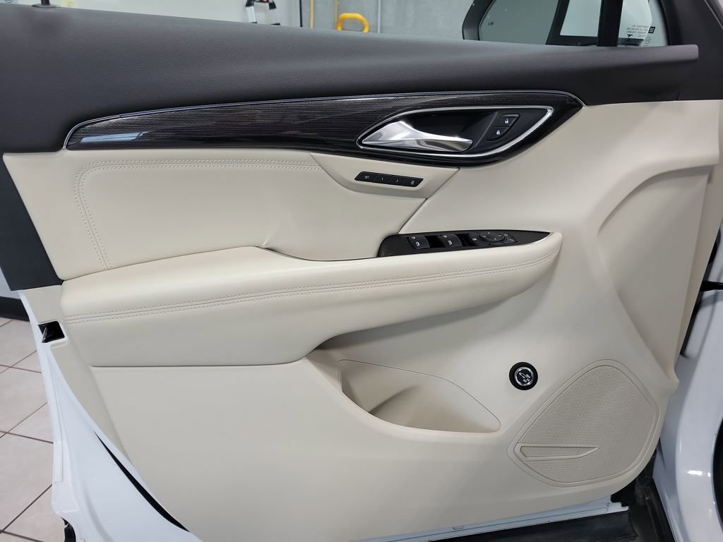 Used 2022 Buick Envision Essence w/ Safety Package FWD image 36