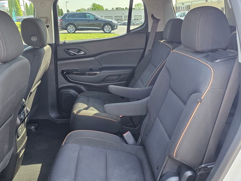 Used 2023 GMC Acadia AT4 AWD/4WD image 12