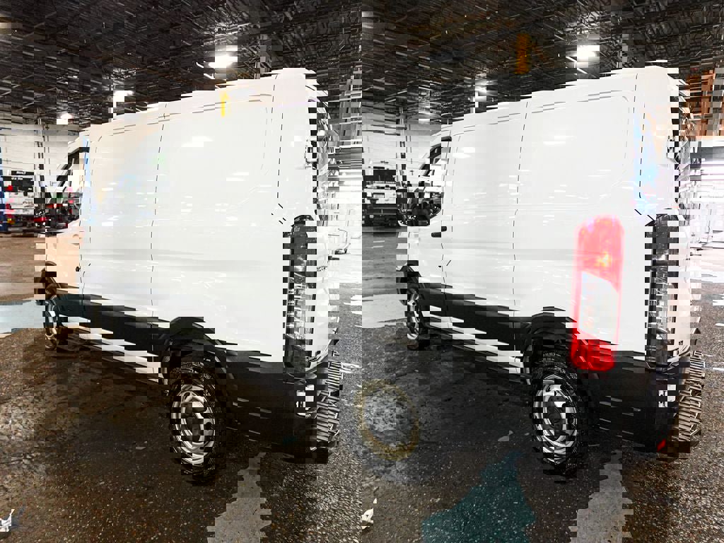 Used 2019 Ford Transit 250 130 Low Roof image 4