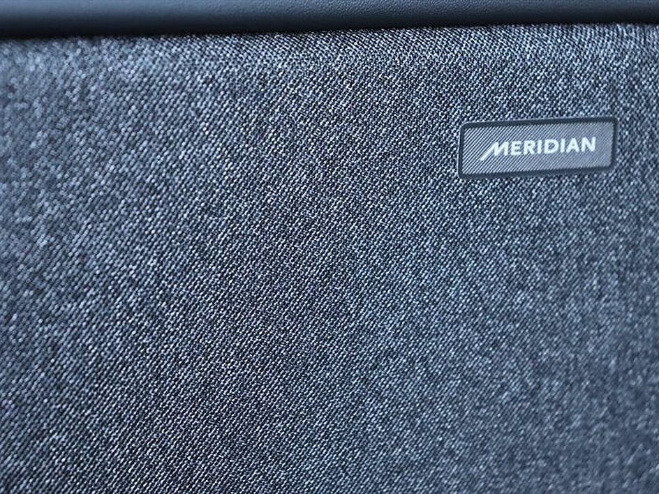 Used 2024 Land Rover Range Rover Sport SE AWD/4WD image 19