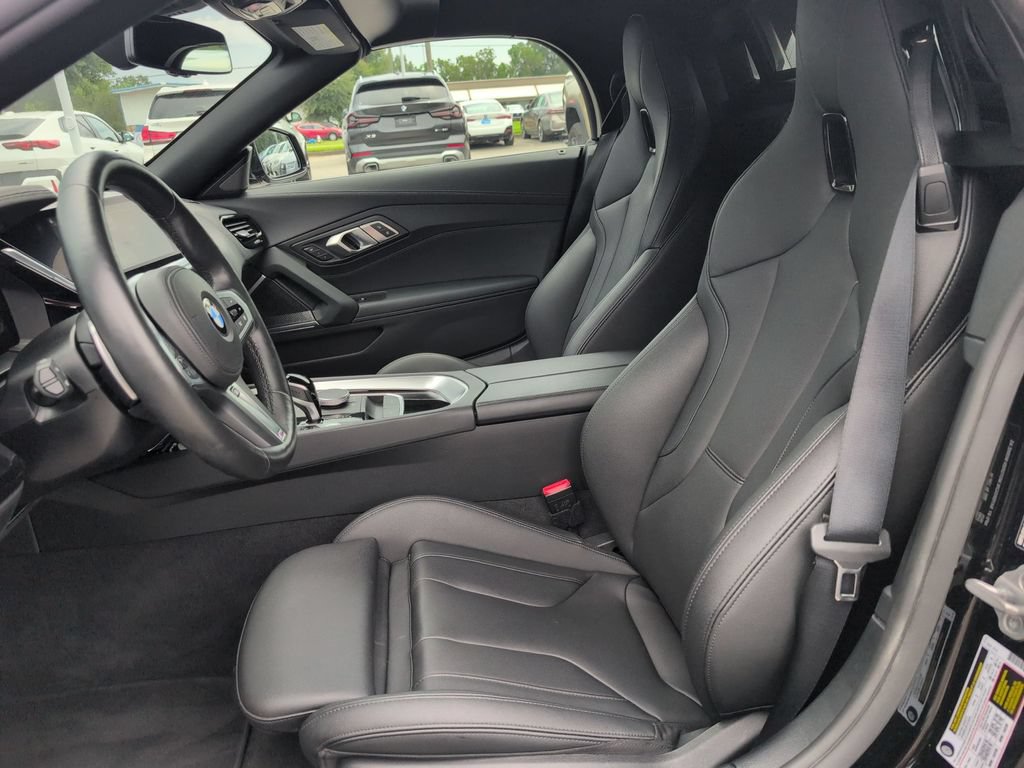 Used 2026 BMW Z4 sDrive30i RWD image 12