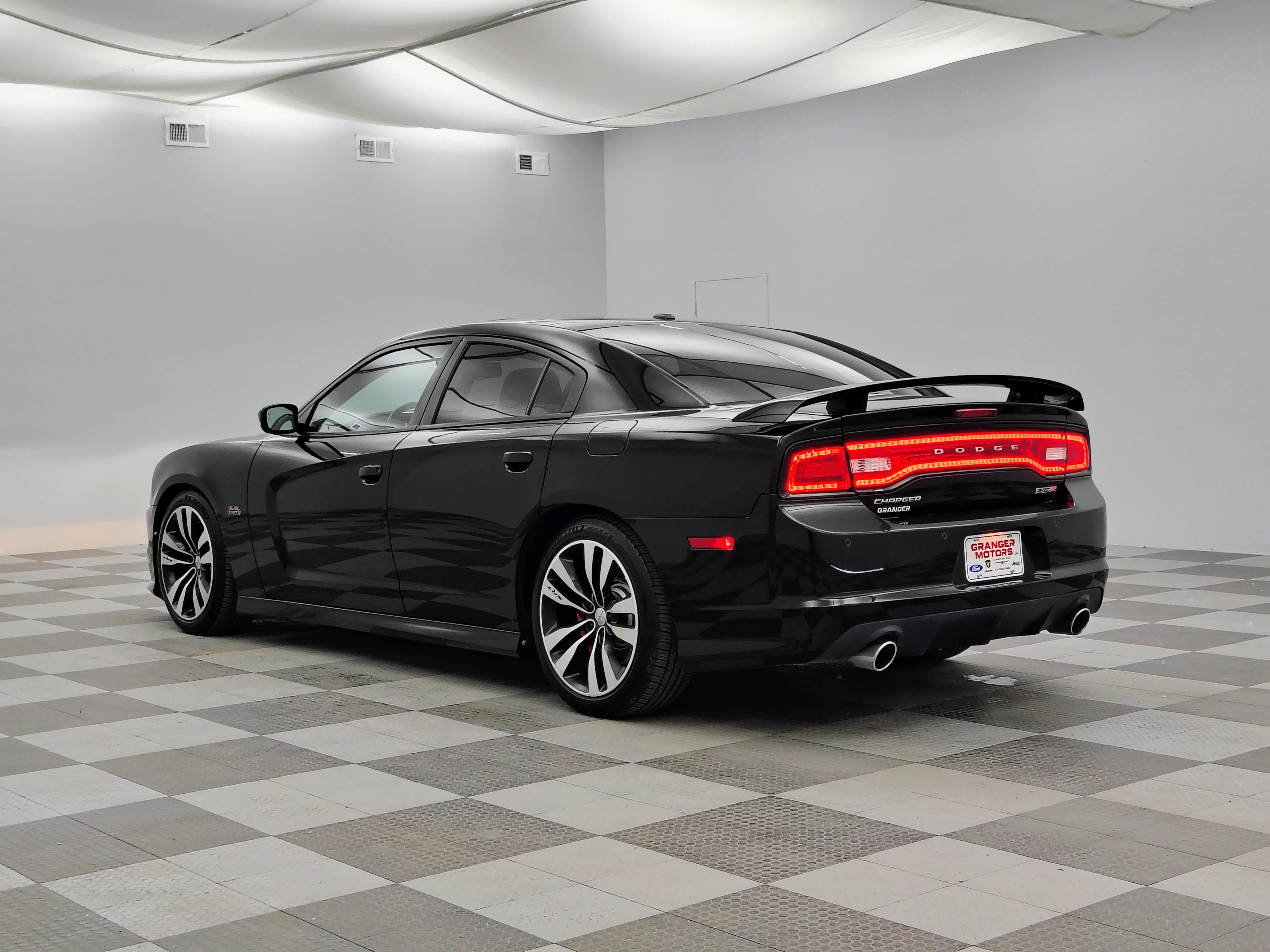 Used 2012 Dodge Charger SRT8 w/ Driver Confidence Group RWD image 8