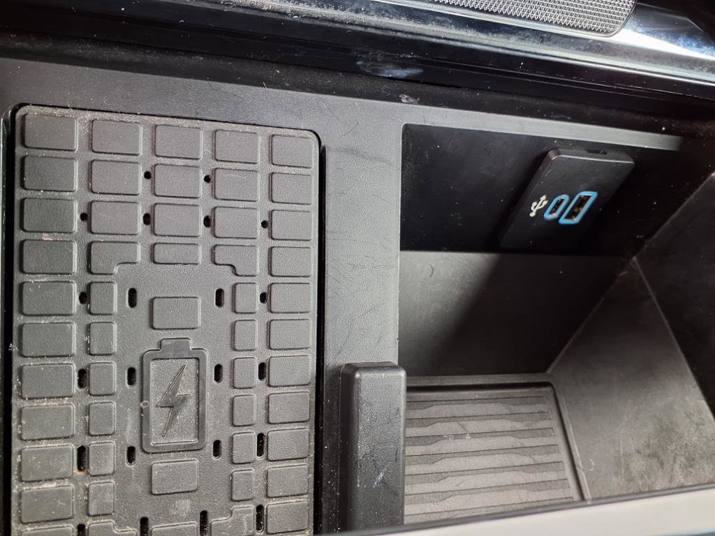 Used 2024 Ford F250 Lariat w/ Chrome Package image 12