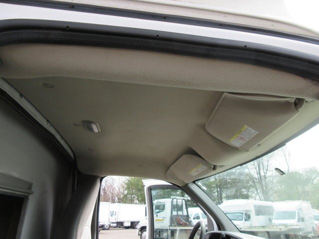 Used 2015 Chevrolet Express 3500 RWD image 18