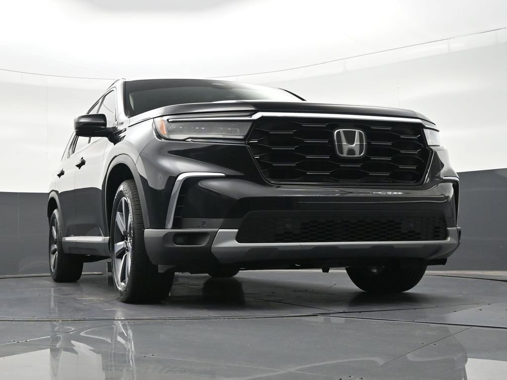 Used 2023 Honda Pilot Touring image 30