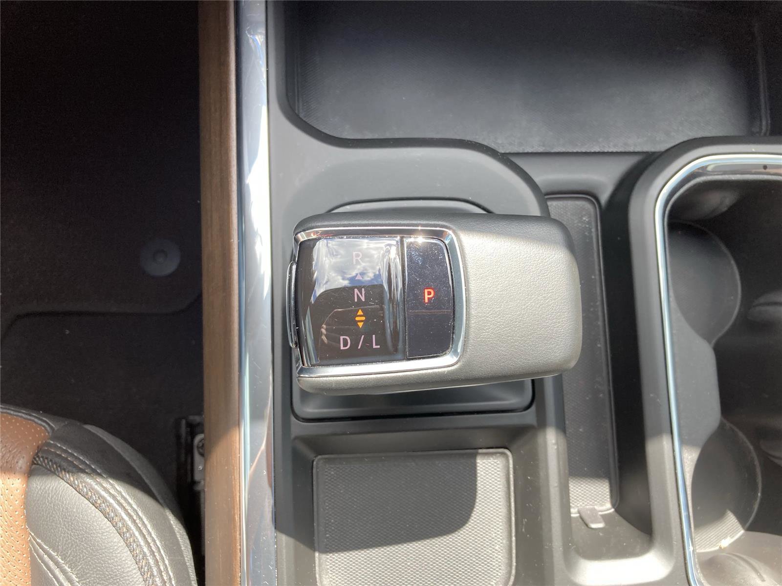 Used 2024 Chevrolet Silverado 1500 High Country w/ Technology Package image 16