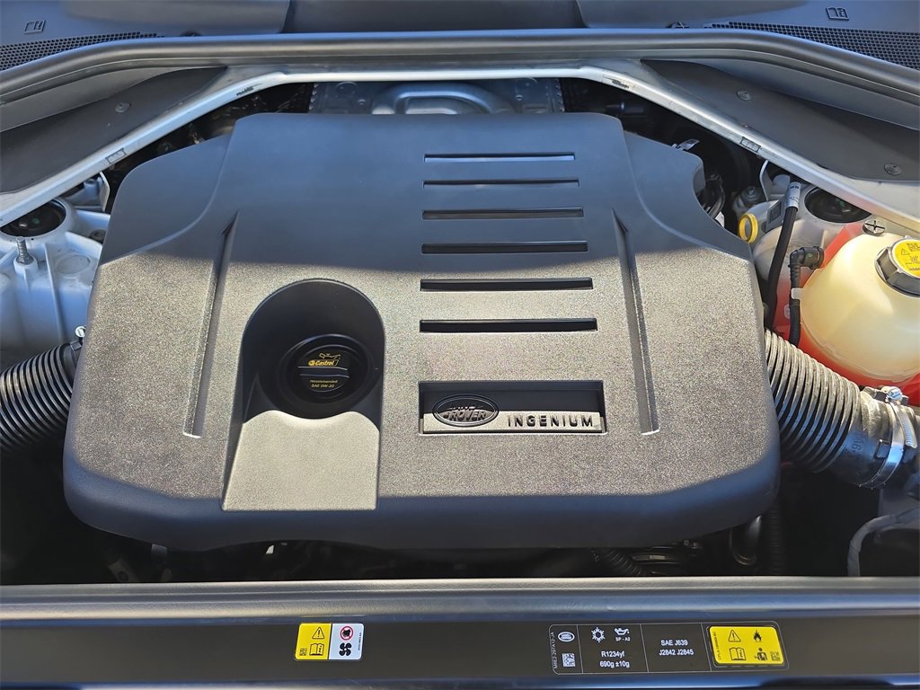 Certified 2023 Land Rover Range Rover SE image 32