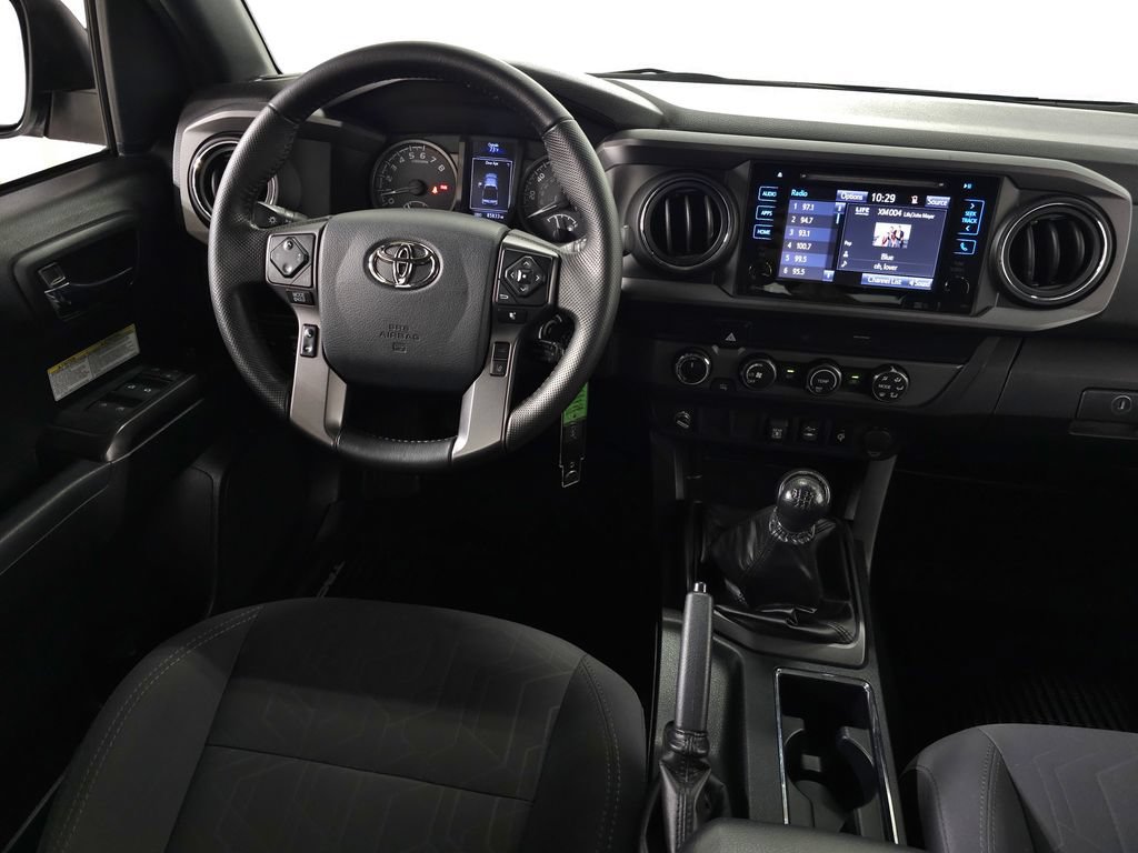 Used 2019 Toyota Tacoma TRD Off-Road AWD/4WD image 15