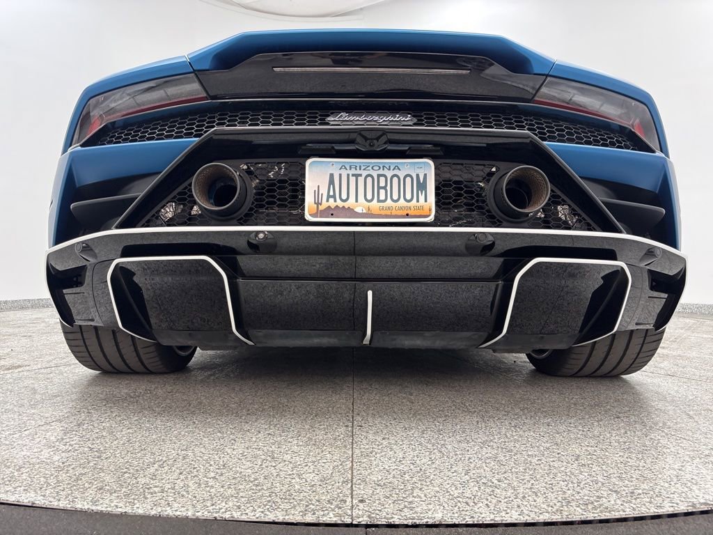 Used 2020 Lamborghini Huracan EVO image 48