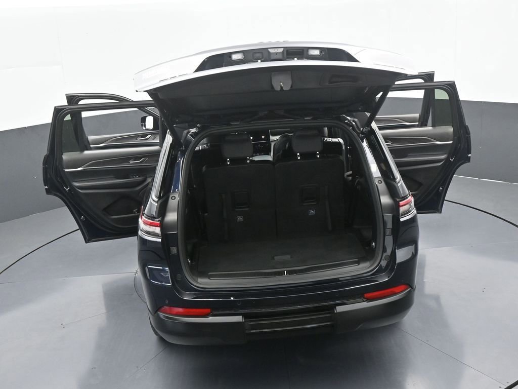 Used 2024 Jeep Grand Cherokee L Limited w/ Black Appearance Package image 69