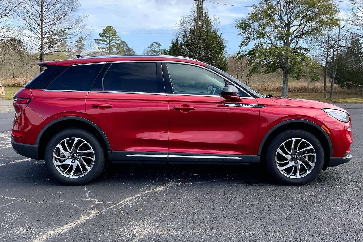 Used 2022 Lincoln Corsair FWD w/ Equipment Group 101A image 31