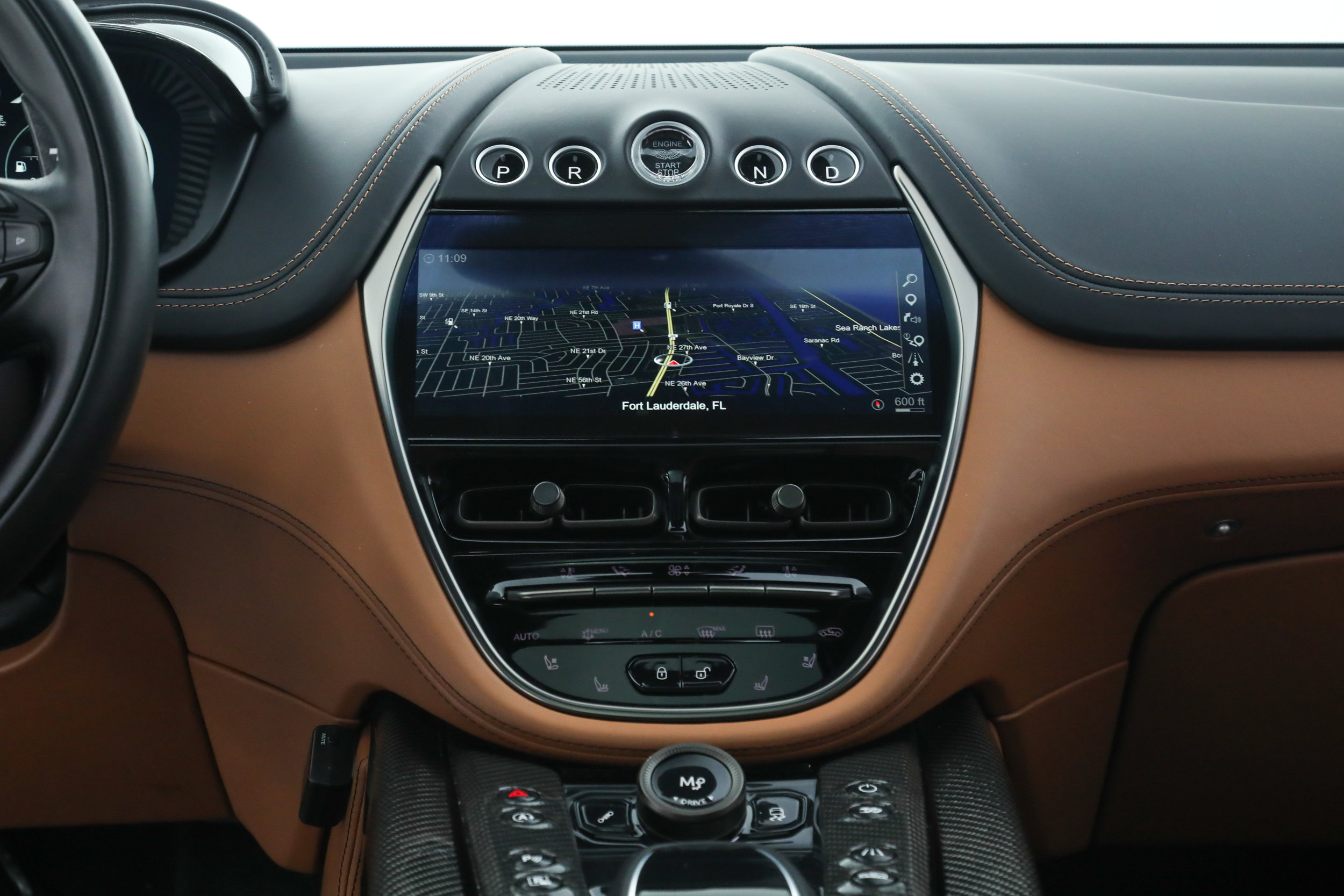 Used 2023 Aston Martin DBX 707 AWD/4WD image 30