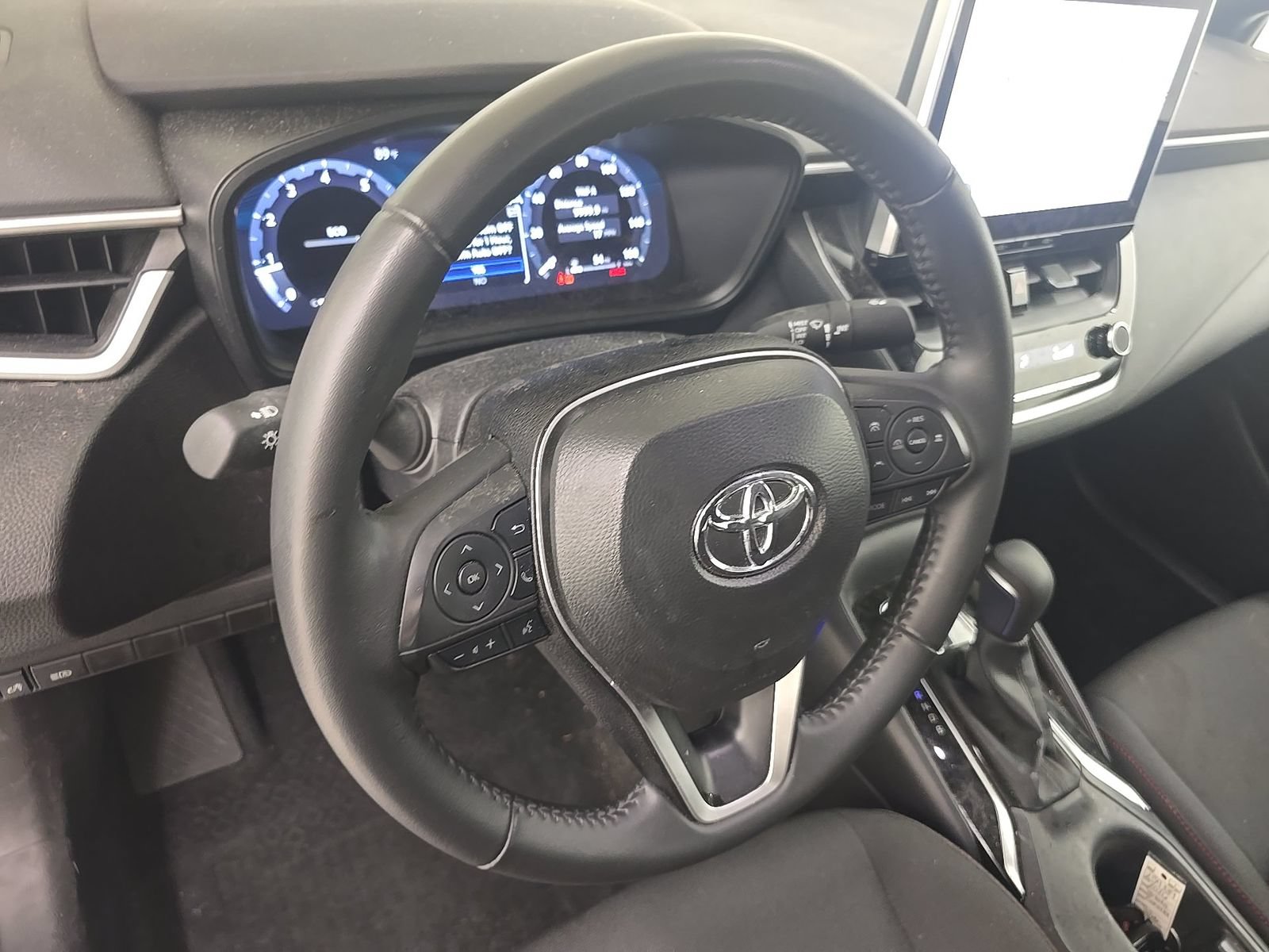 Used 2026 Toyota Corolla SE w/ SE Package FWD image 5