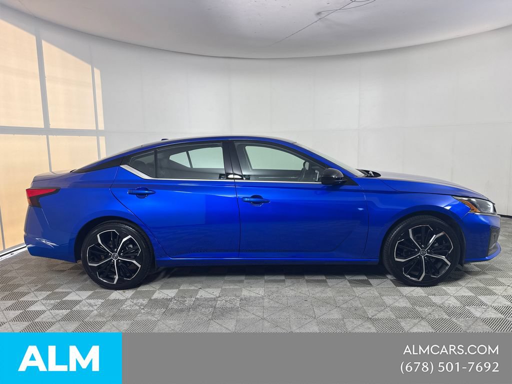 Used 2025 Nissan Altima 2.5 SR FWD image 4