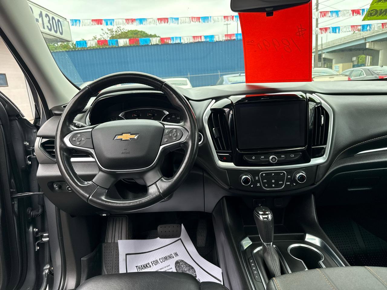 Used 2019 Chevrolet Traverse LT w/ LT Premium Package AWD/4WD image 13