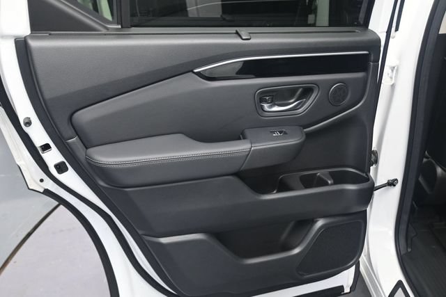 Used 2025 Honda Pilot EX-L image 15