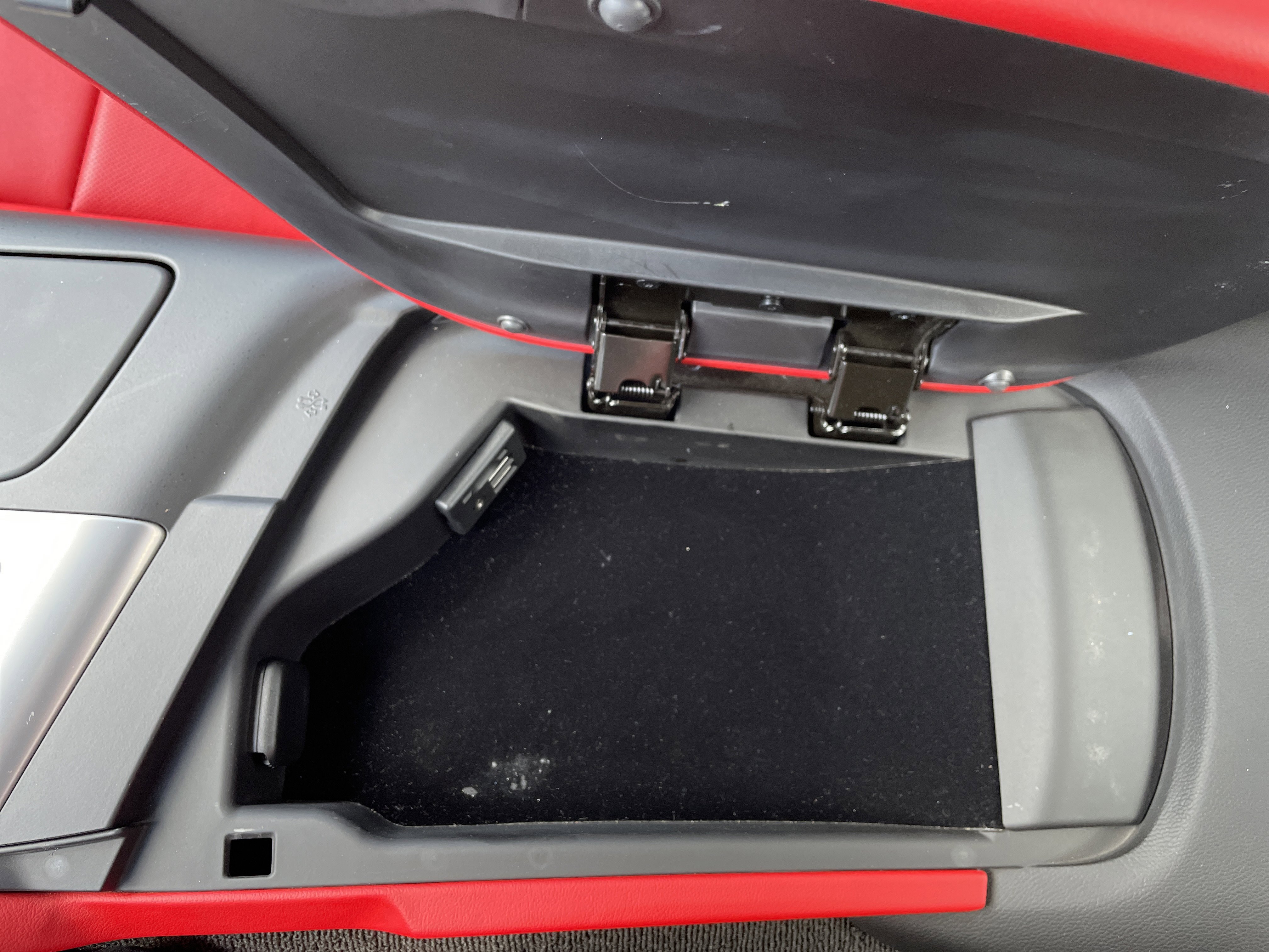 Used 2014 Chevrolet Corvette Stingray Convertible w/ 2LT Preferred Equipment Group RWD image 35