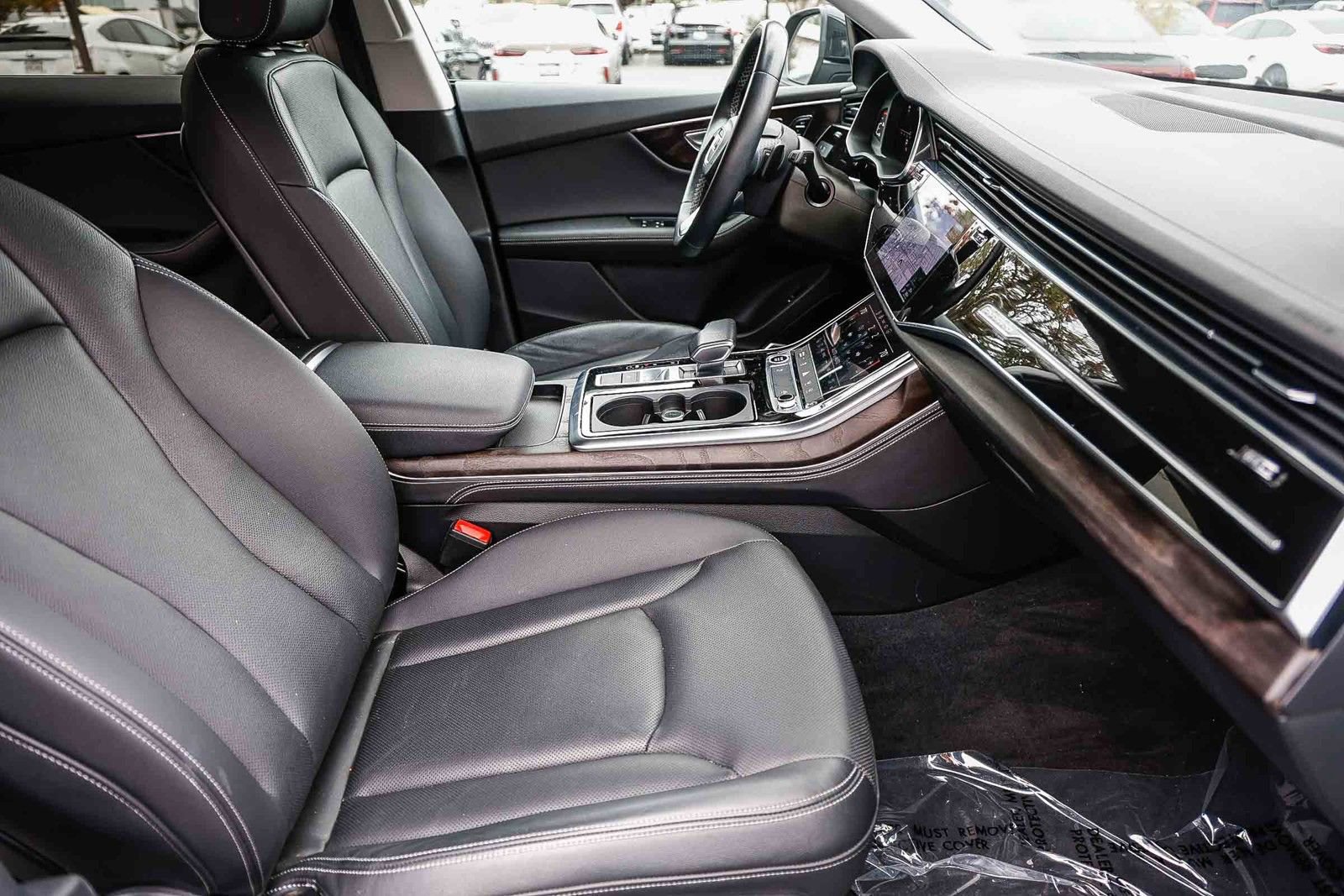 Used 2023 Audi Q8 Premium Plus w/ Premium Plus Package image 17