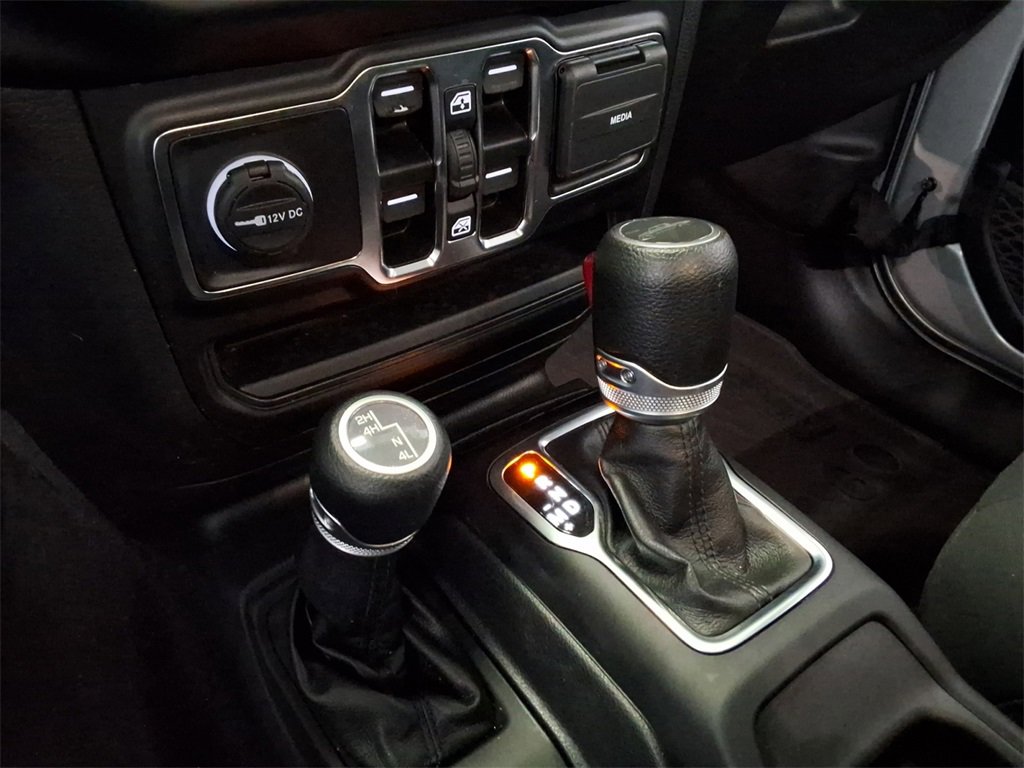 Certified 2022 Jeep Gladiator Sport image 18