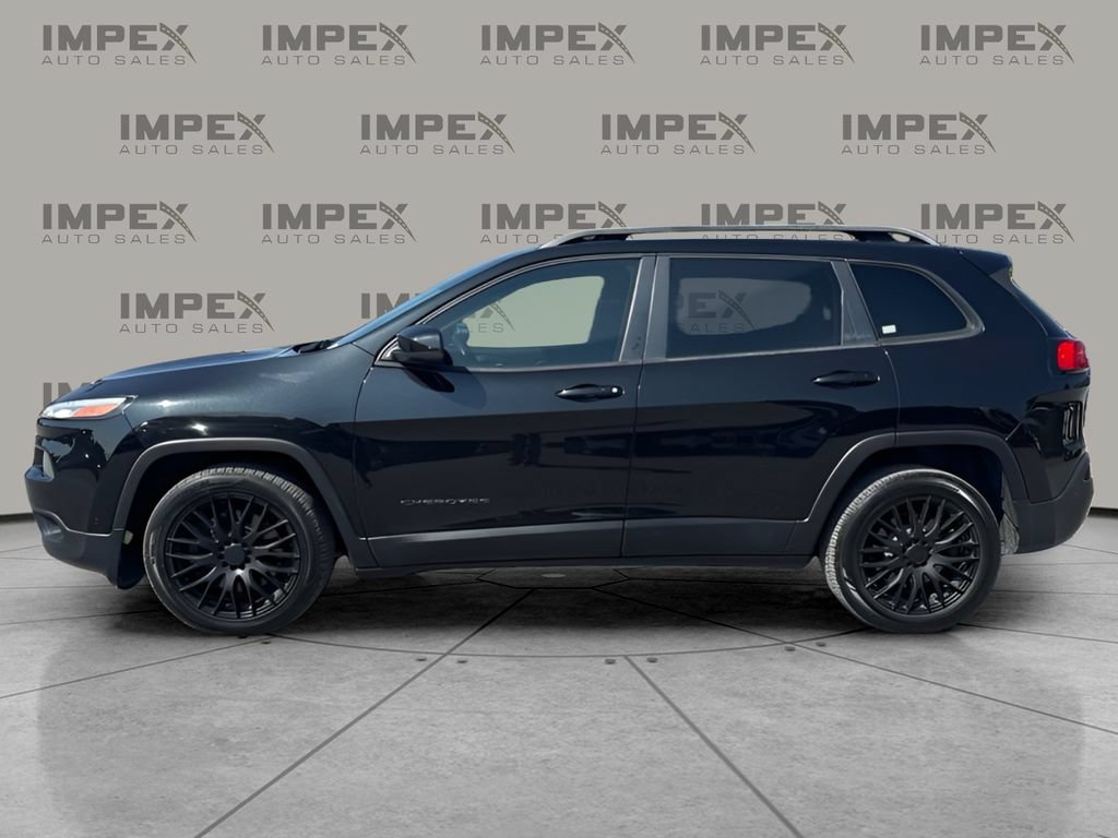 Used 2015 Jeep Cherokee Limited w/ Technology Group FWD image 2