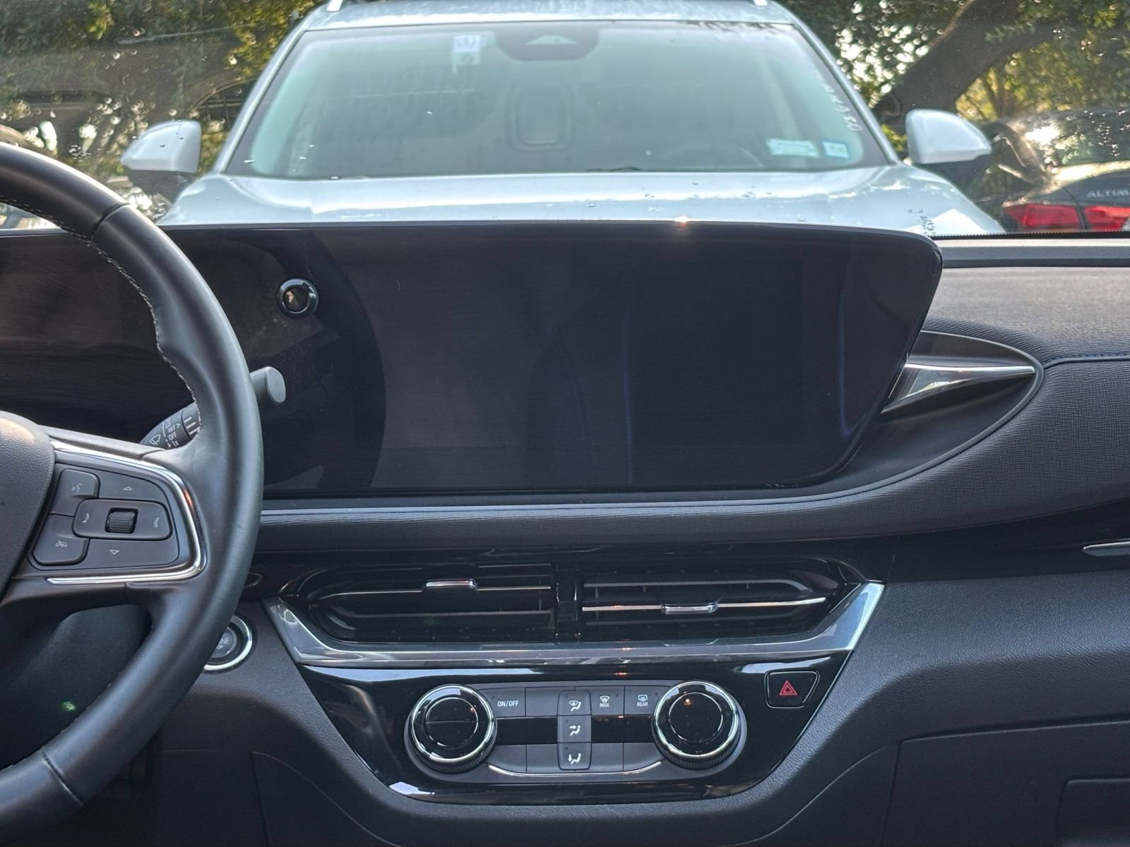 Used 2025 Buick Envista Sport Touring FWD image 19