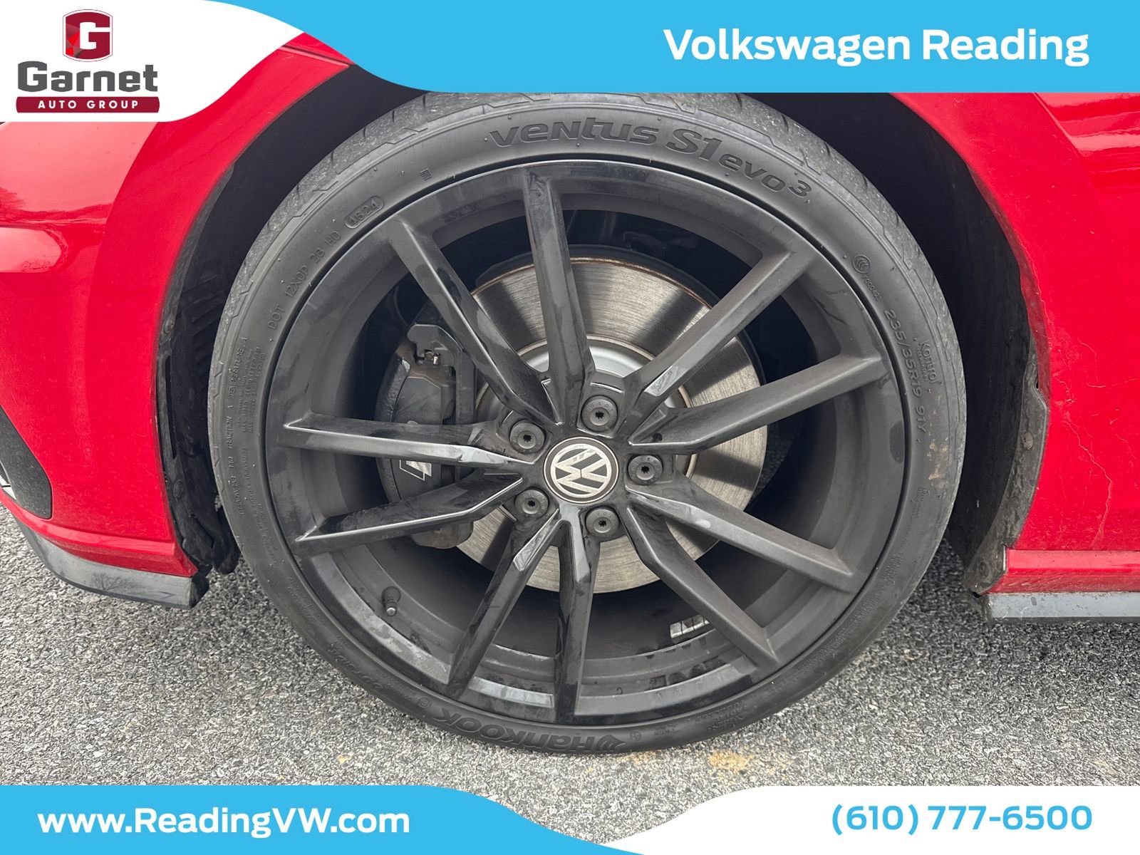 Used 2019 Volkswagen Golf R 4-Door image 9