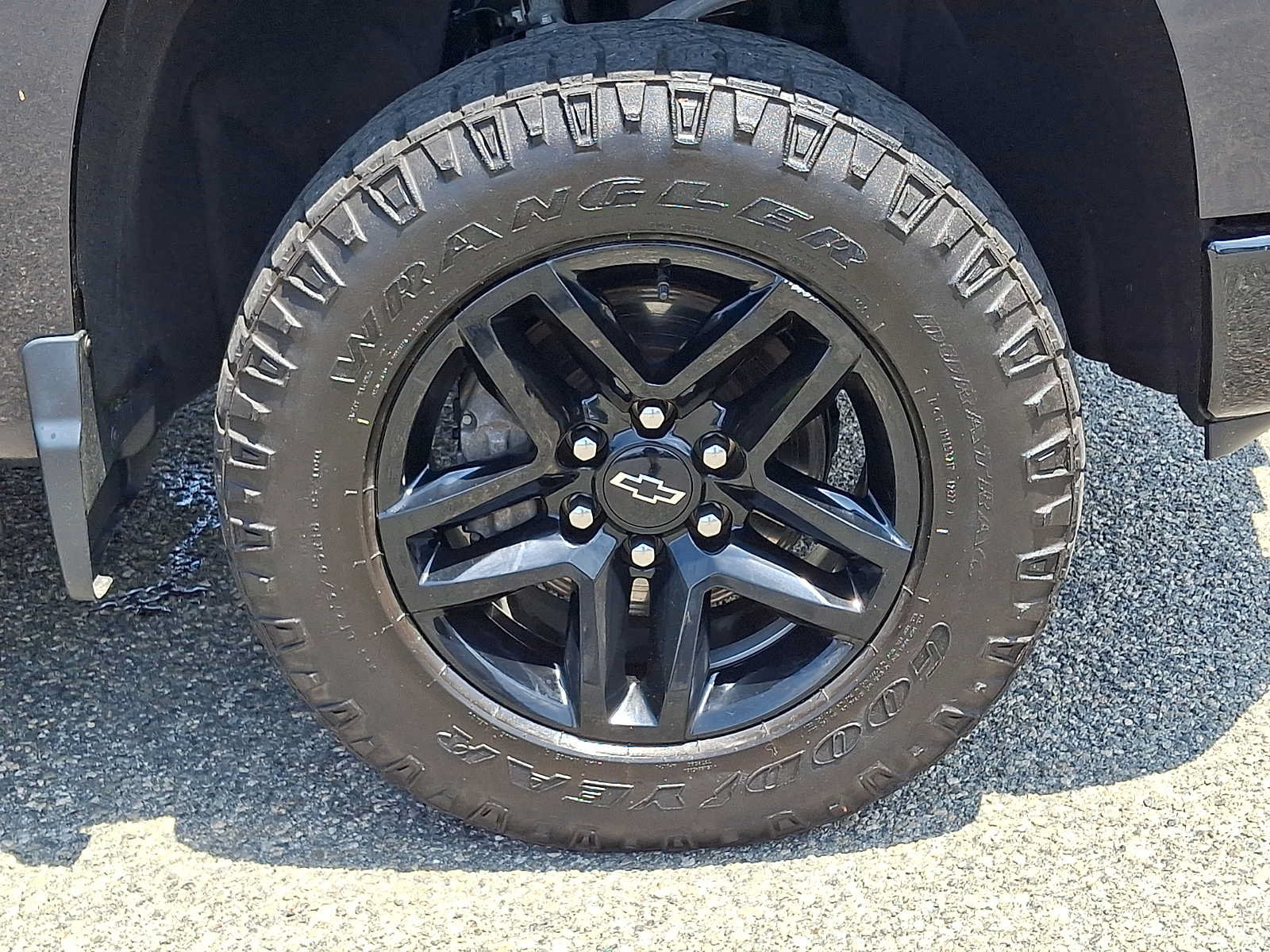 Certified 2022 Chevrolet Silverado 1500 Custom Trail Boss AWD/4WD image 8