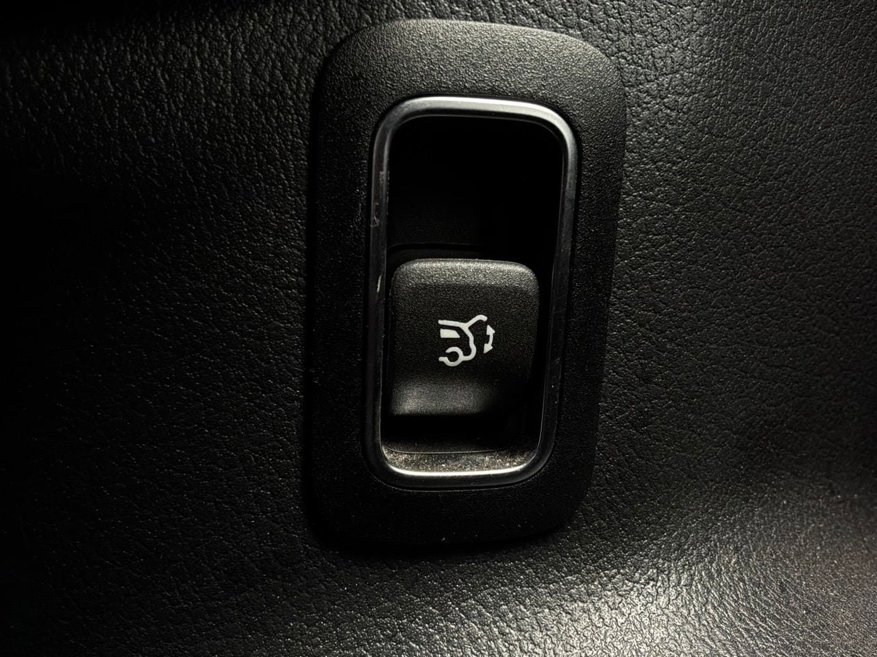 Used 2025 Mercedes-Benz GLA 250 image 25