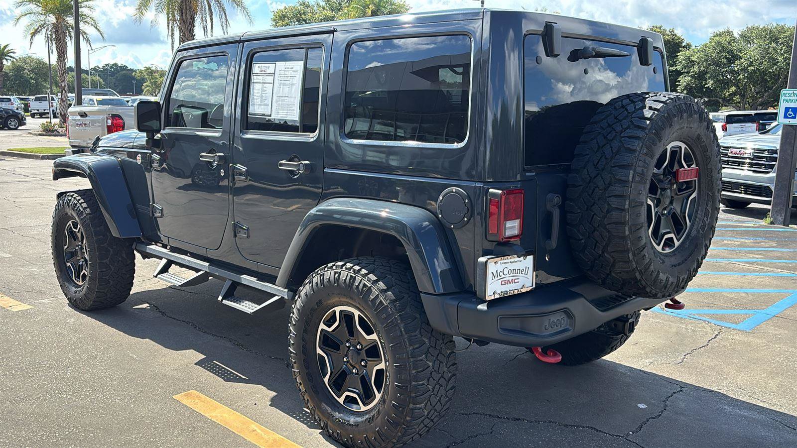 Used 2017 Jeep Wrangler Unlimited Rubicon AWD/4WD image 5