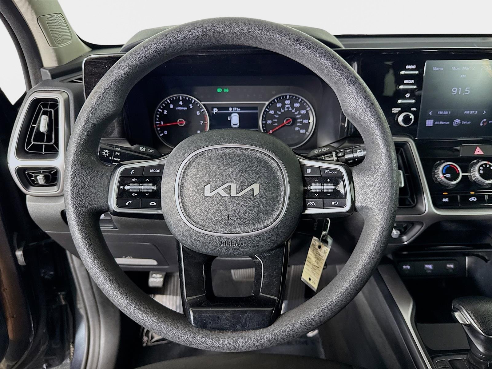 Certified 2022 Kia Sorento LX image 12