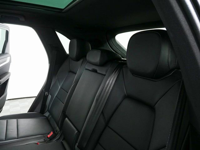 New 2026 Porsche Cayenne S image 23
