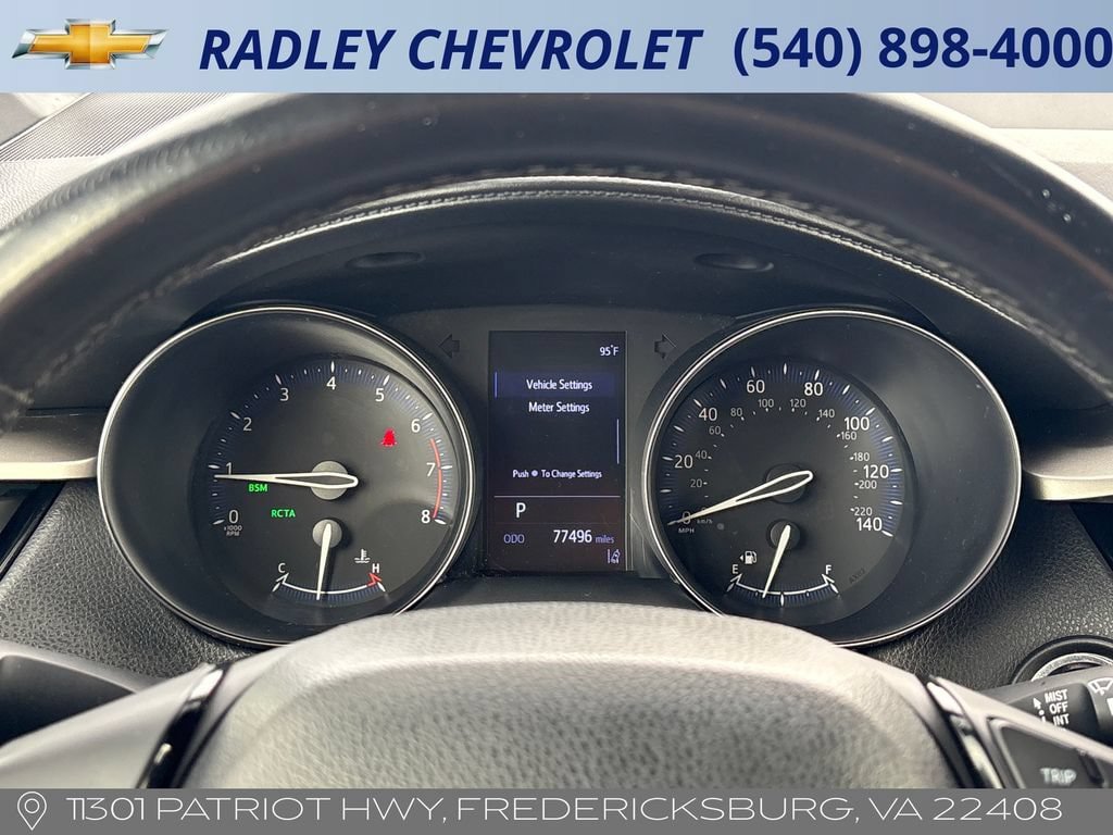 Used 2019 Toyota C-HR XLE FWD image 11
