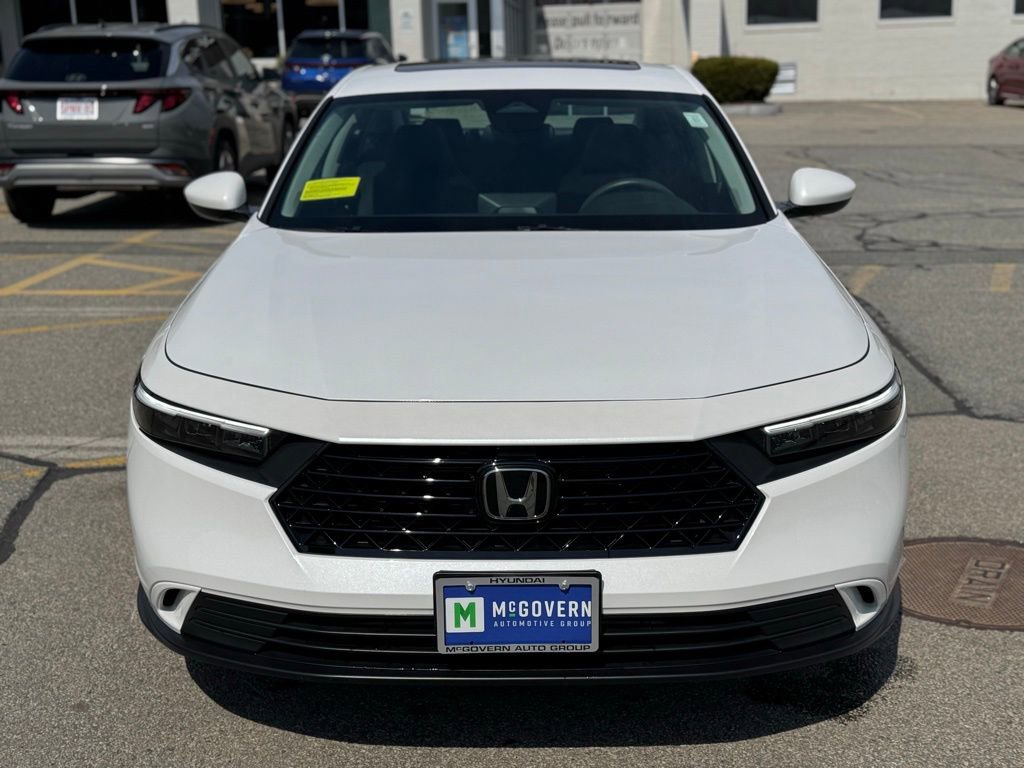 Used 2023 Honda Accord EX image 9