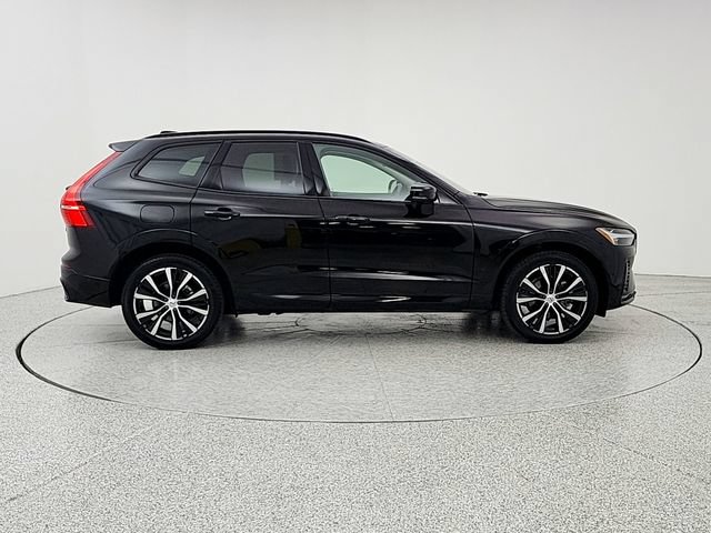 Certified 2024 Volvo XC60 B5 Plus w/ Protection Package Premier AWD/4WD image 4